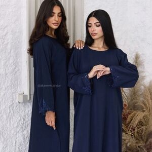 AL KAREEEM LONDON Elegant Navy Blue Abaya with Lace Details